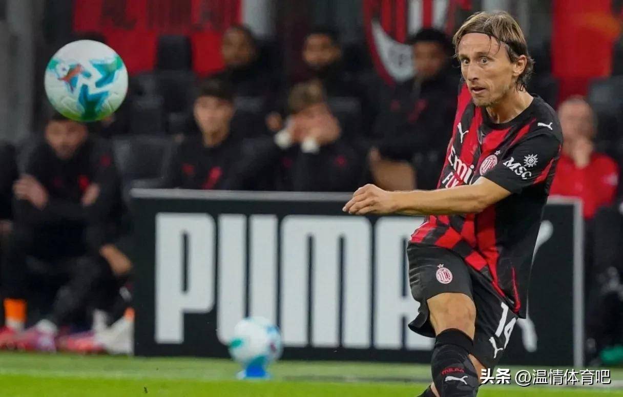 一场3-0，让意甲生变：米兰登顶，3队不败+前4差1分，两队盼反弹