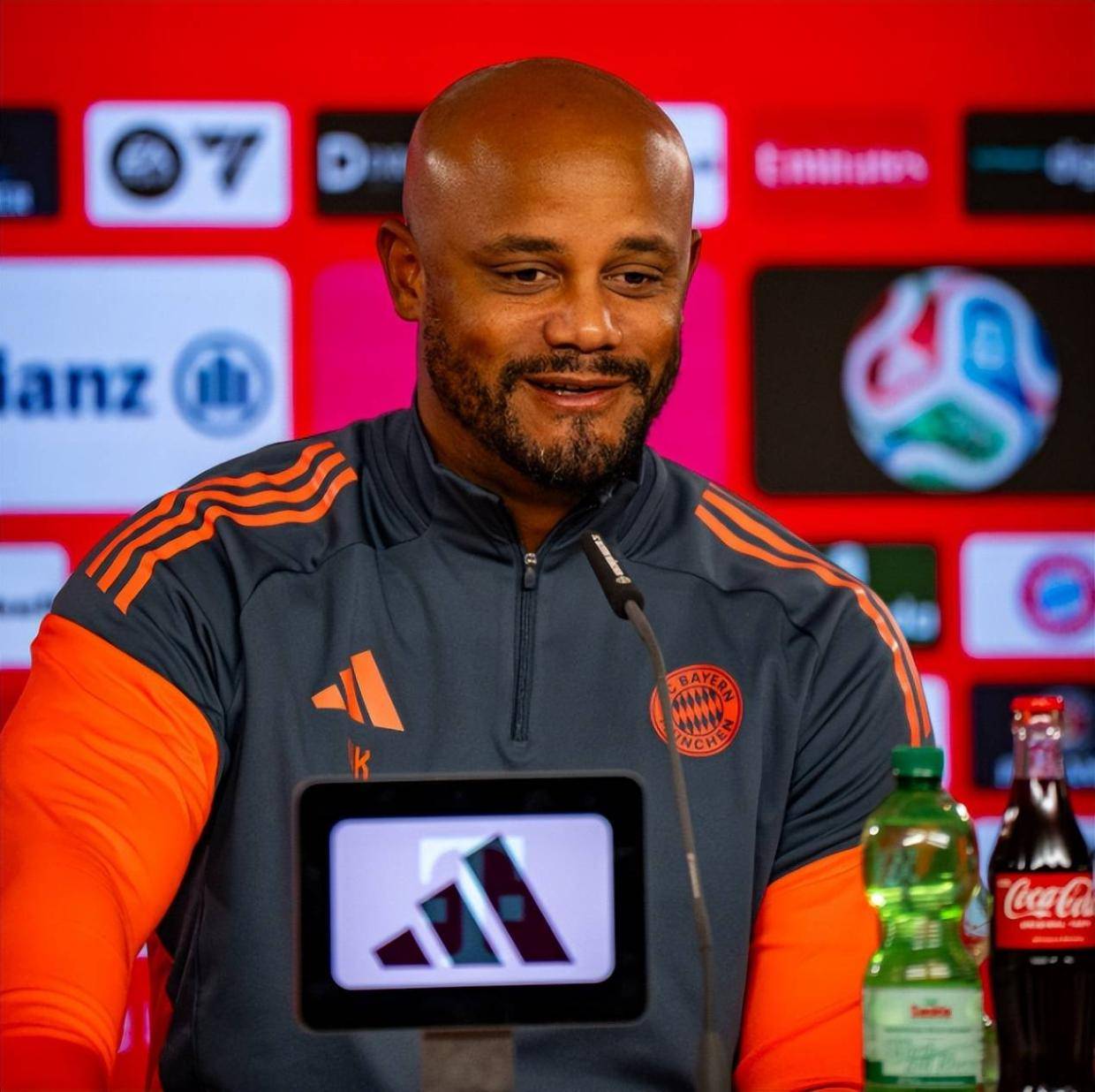 开局10连胜净胜30球!9亿豪门创造足坛新纪录 主帅加冕历史第一人