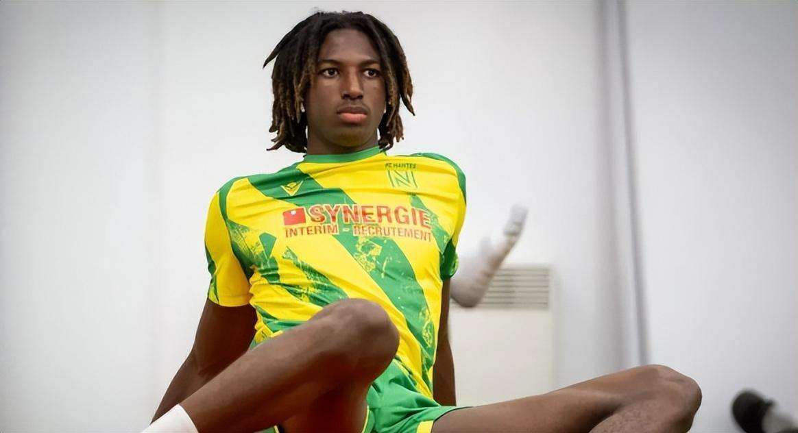 17岁法甲天才中卫横空出世,巴萨对他情有独钟,6大豪强展开疯抢