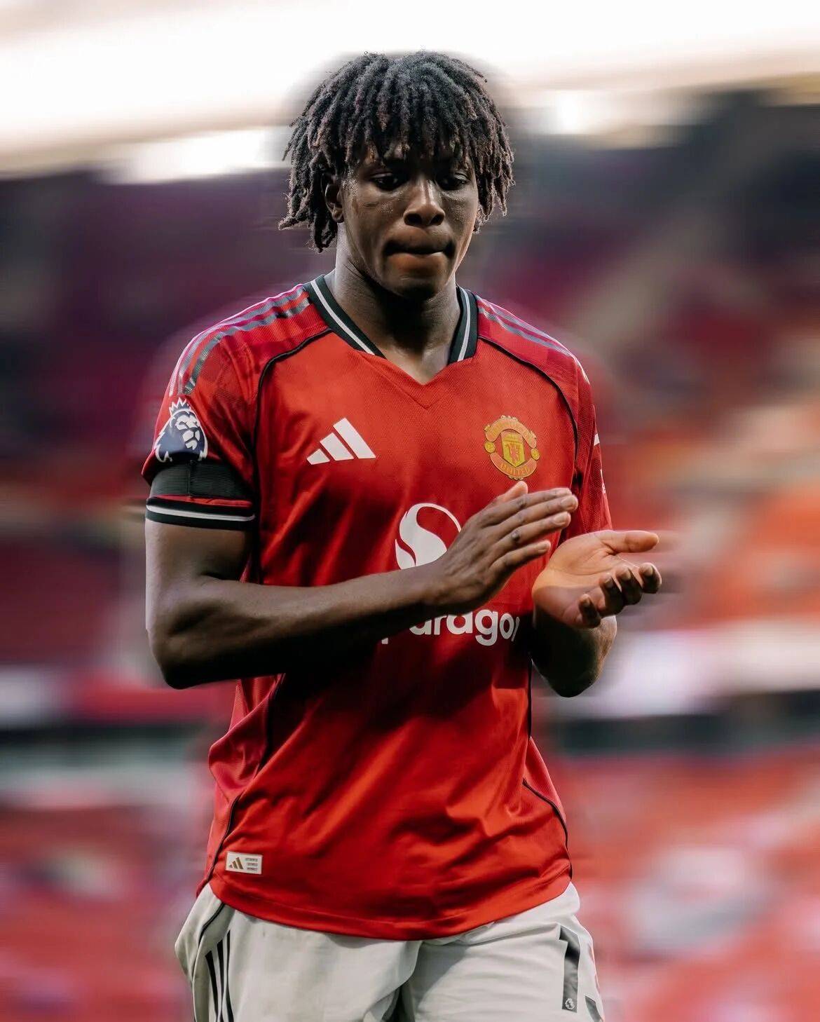 阿莫林花4000万却用客串左闸,曼联恐需再买人!球迷迁怒滕哈格